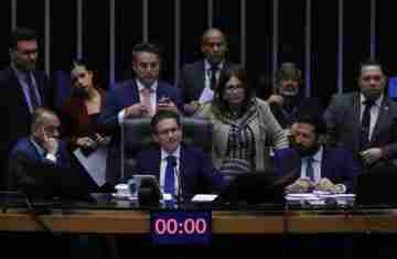  Câmara aprova PL que simplifica regras para licenciamento ambiental 